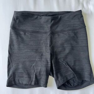 ***Like New*** Outdoor Voices 3” Shorts